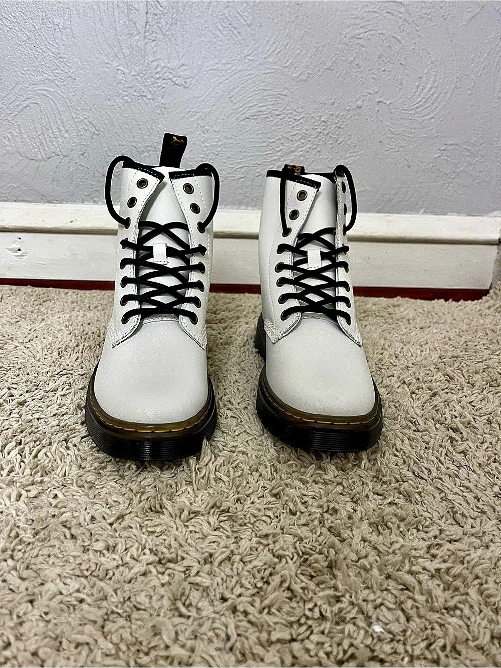 Dr. Martens Zavala White Combat Boots US 7 Like New